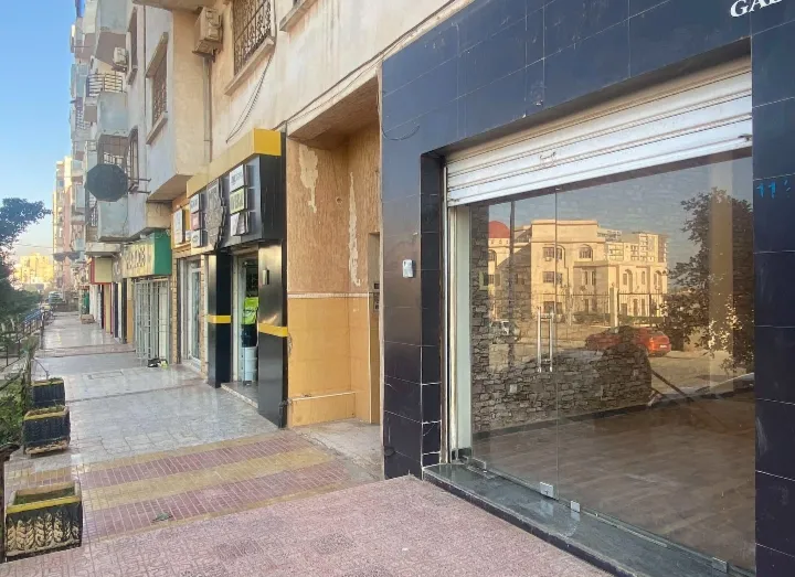 Local commercial à louer à akid lotfi 
