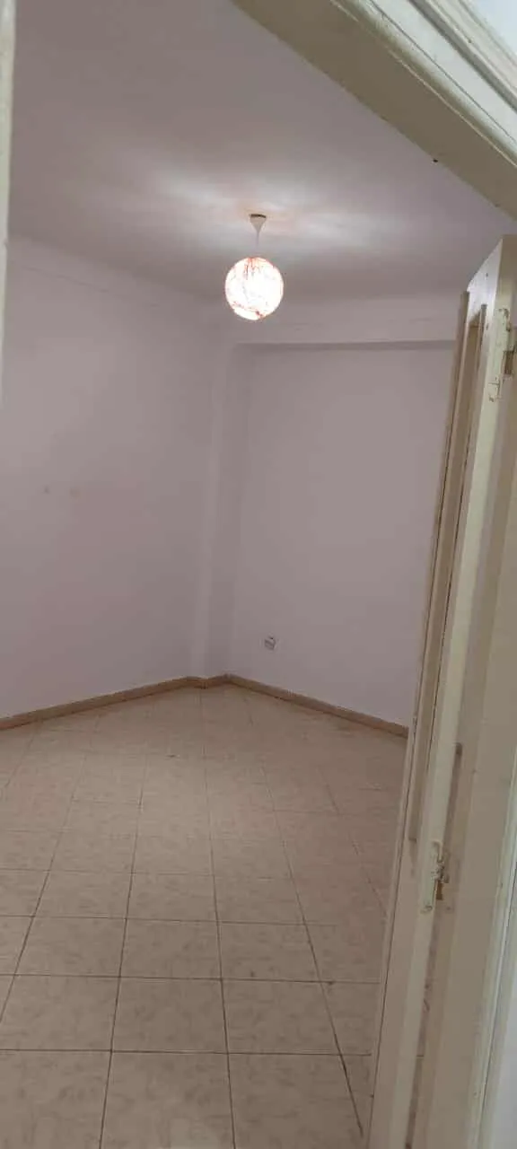 Appartement F3 à vendre à haï Yassmine 2 